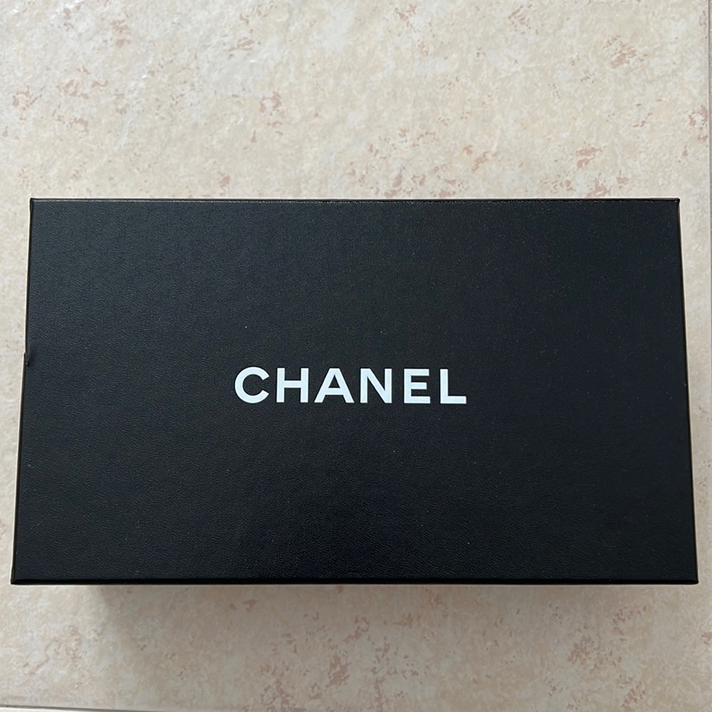 Black Chanel box